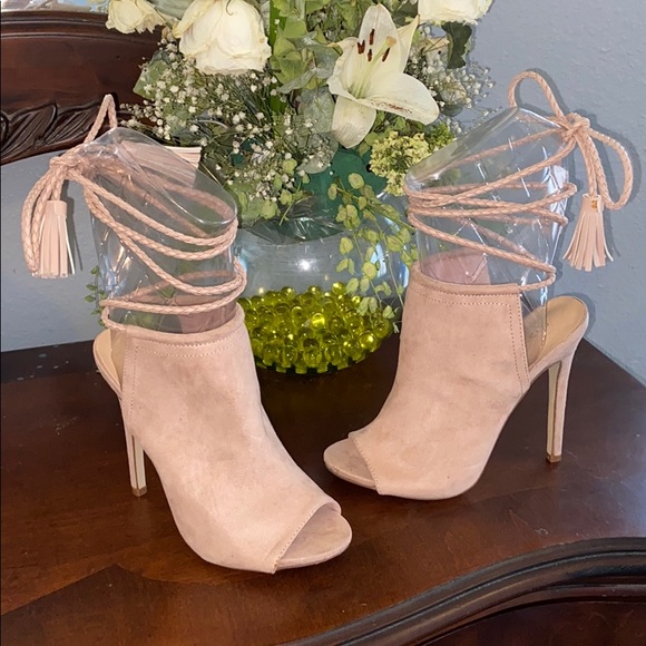 ❤️GIFTED❤️Shoe Dazzle suede peep-toe booties - Picture 11 of 11